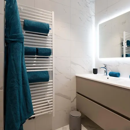 Апартаменты Penthouse Belladone In And Out With Panoramic Views