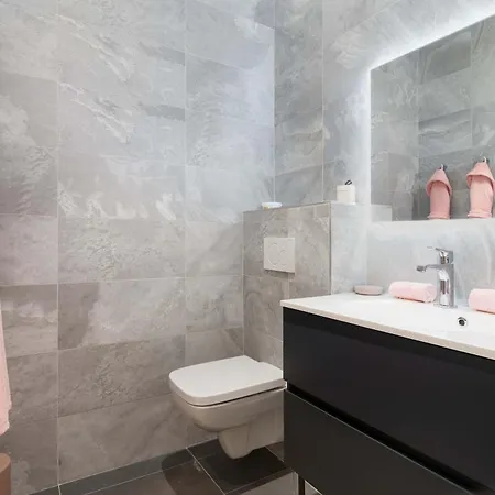 Penthouse Belladone In And Out With Panoramic Views *
